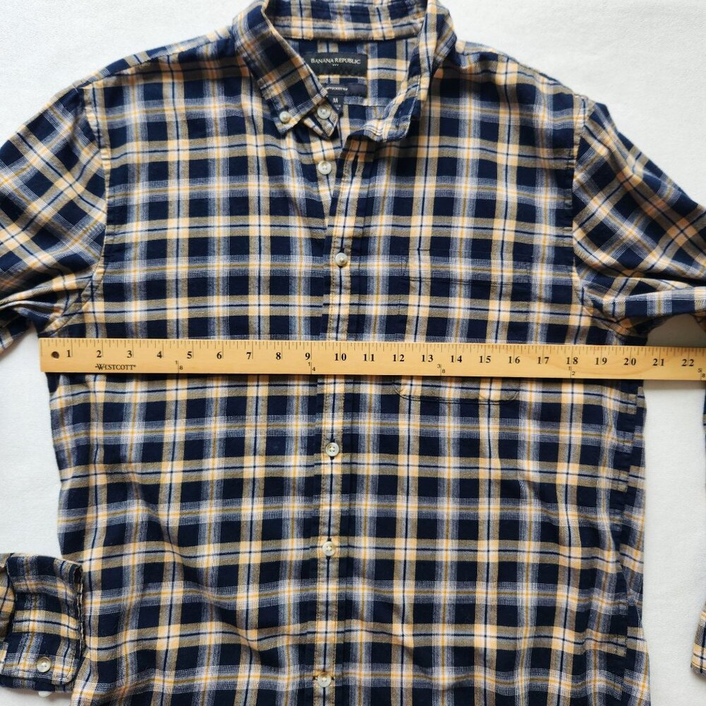 Banana Republic Men's Plaid Untucked Fit Shirt Navy Yellow Checkered Casual - Picture 8 of 8